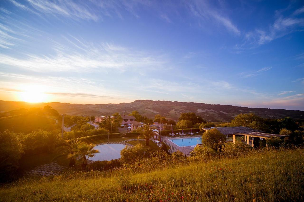 Country Hotel & Resort I Calanchi Ripatransone Dış mekan fotoğraf